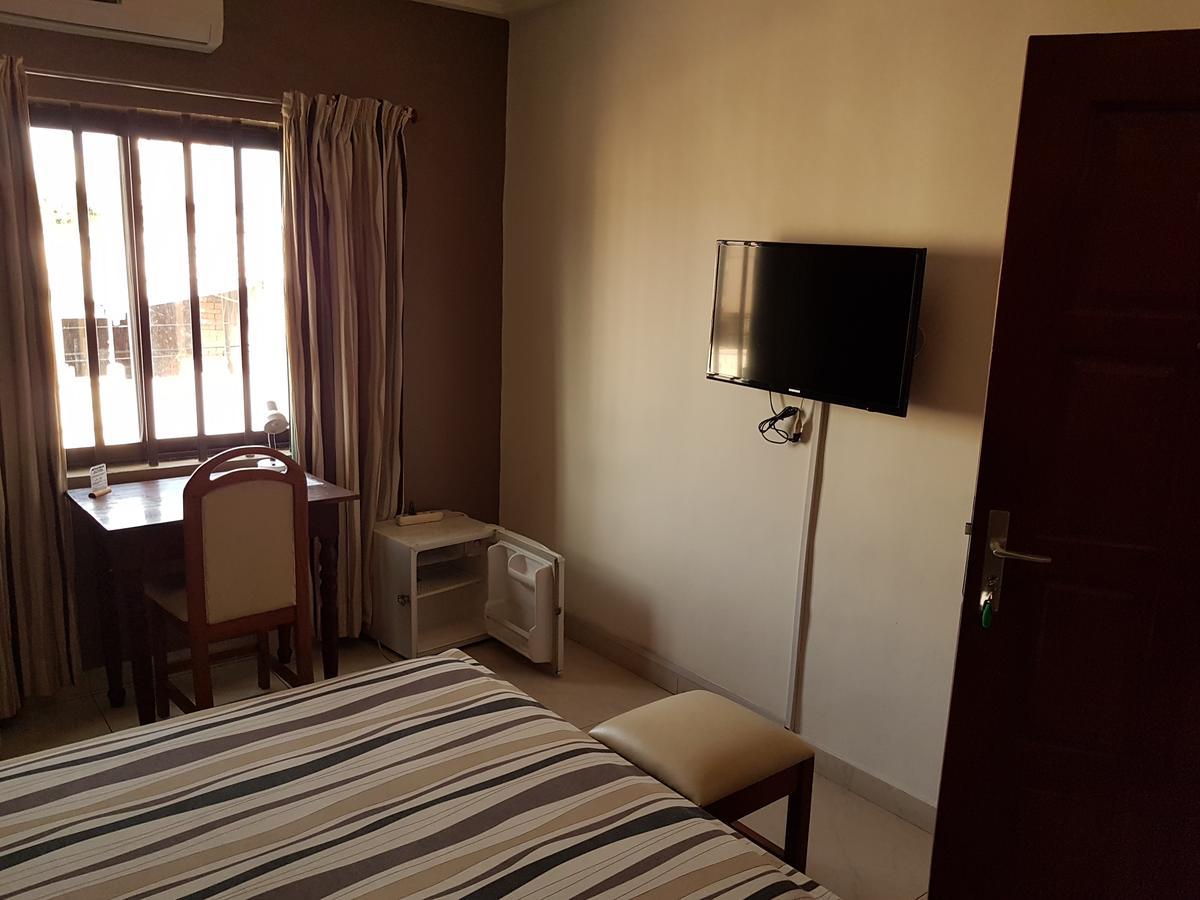 Acropole Hotel โกโตนู ภายนอก รูปภาพ